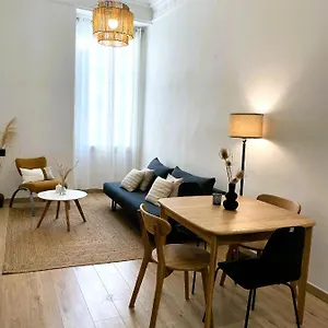 Cozy One Bedroom Apartment-city Center Appartamento